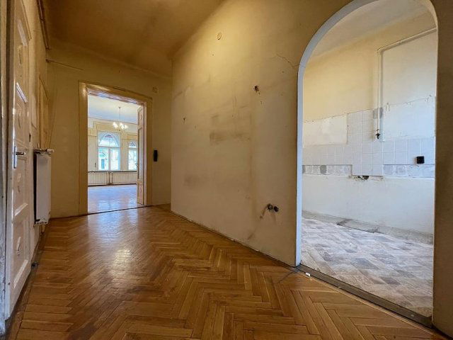 Eladó téglalakás, Budapesten, VII. kerületben, Hernád utcában