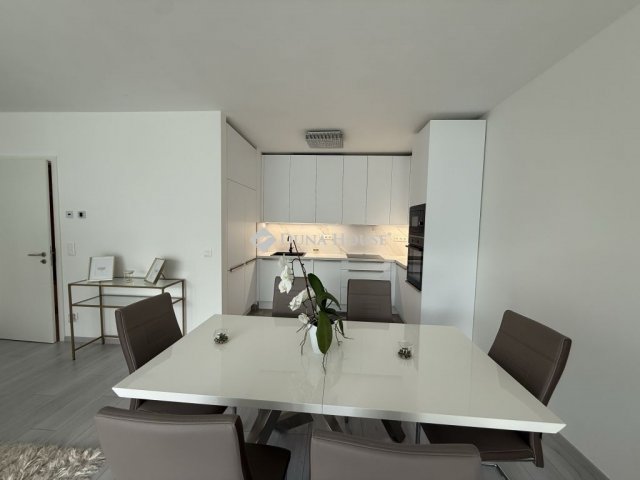 Eladó téglalakás, Budapesten, XIII. kerületben 220 M Ft