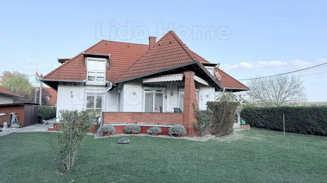 Eladó családi ház, Balatonszentgyörgyön 154.812 M Ft, 5 szobás