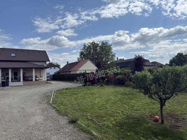 Eladó családi ház, Kartalon 165 M Ft, 5 szobás