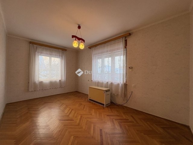 Eladó családi ház, Gyálon 49.5 M Ft, 2 szobás