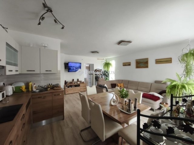 Eladó ikerház, Gödön 126 M Ft, 1 szobás / költözzbe.hu