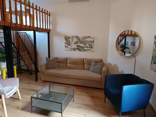 Kiadó téglalakás, albérlet, VII. kerületben, Klauzál téren