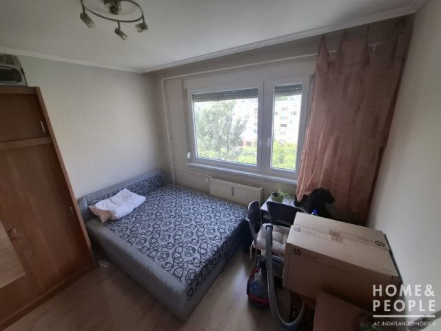Eladó téglalakás, Szegeden 44 M Ft, 2 szobás