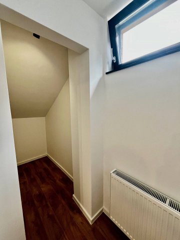 Eladó téglalakás, Pécsett 79.9 M Ft, 3 szobás