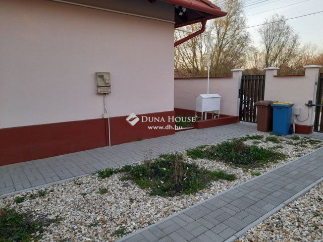 Eladó családi ház, Jászfényszarun 44.9 M Ft, 2 szobás