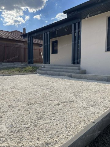 Eladó családi ház, Ócsán 133 M Ft, 4 szobás