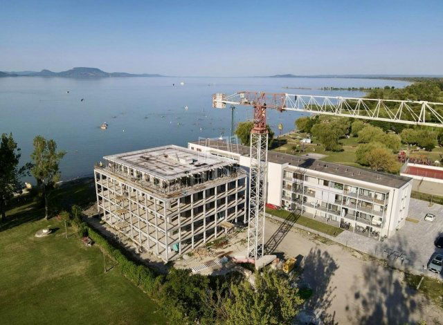 Eladó téglalakás, Balatonmáriafürdőn 56.343 M Ft, 1 szobás