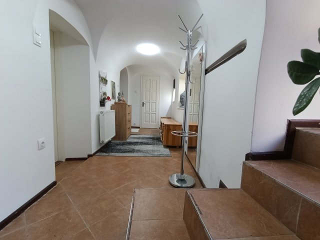 Kiadó téglalakás, albérlet, Veszprémben 200 E Ft / hó