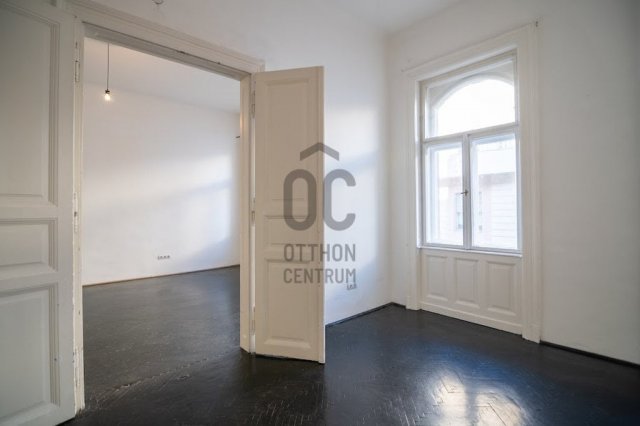 Eladó téglalakás, Budapesten, VII. kerületben 112 M Ft, 3 szobás