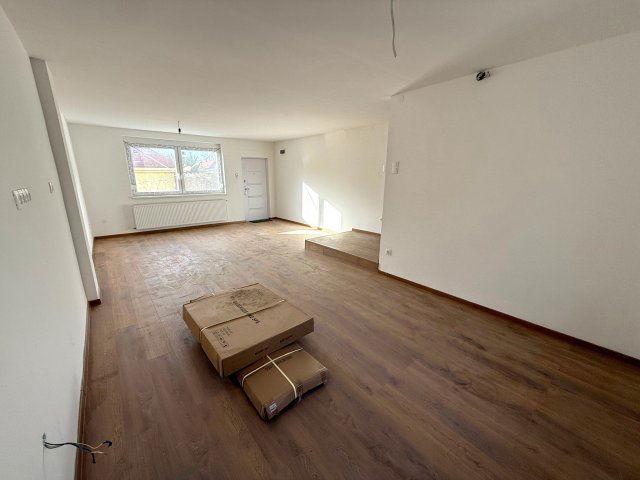 Eladó családi ház, Dunaharasztin 99 M Ft, 4+1 szobás