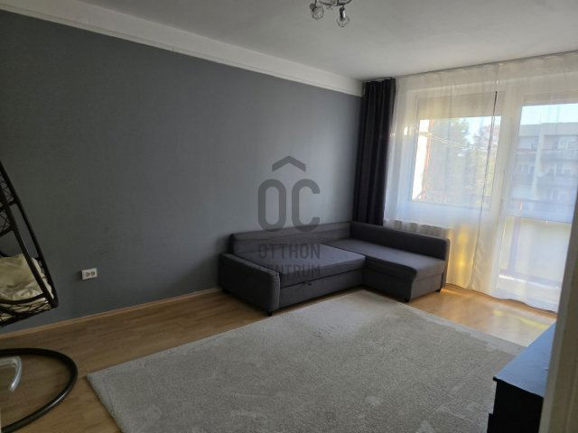 Eladó panellakás, Záhonyon 21.9 M Ft, 3 szobás