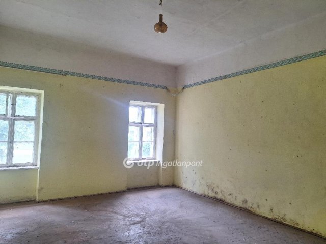 Eladó téglalakás, Mezőhegyesen 6.9 M Ft, 2 szobás
