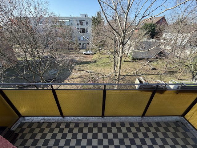 Eladó téglalakás, Budapesten, XXII. kerületben, Háros utcában