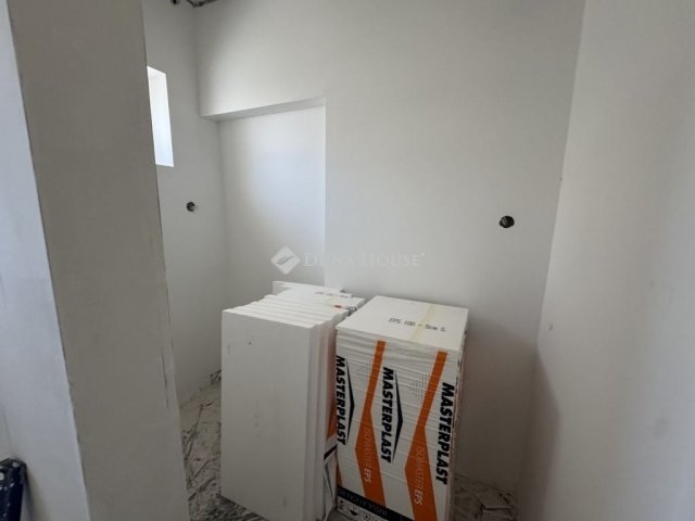 Eladó családi ház, Monoron 50 M Ft, 4 szobás