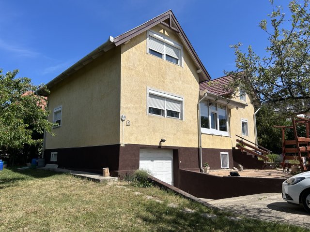 Eladó családi ház, Diósdon 118 M Ft, 6 szobás
