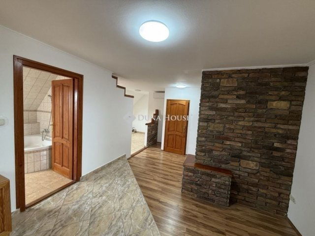 Eladó családi ház, Maglódon 119 M Ft, 6 szobás