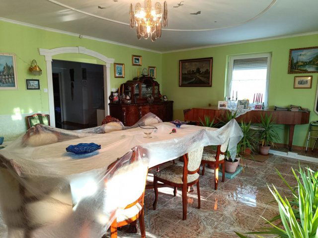 Eladó családi ház, Szigethalmon 98 M Ft, 4 szobás