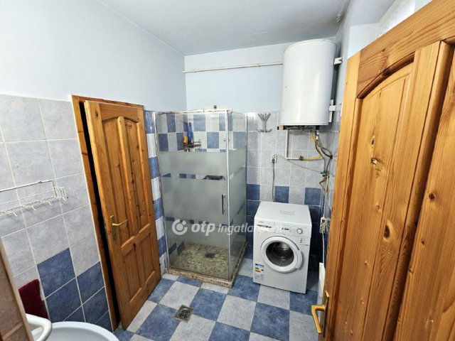 Eladó családi ház, Kalocsán 38 M Ft, 2 szobás