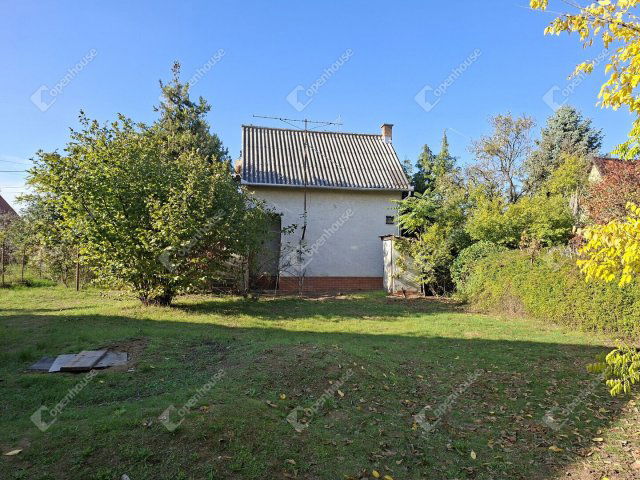 Eladó telek, Tatán 27 M Ft / költözzbe.hu