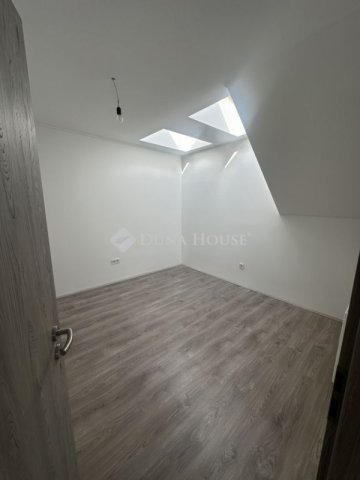 Eladó téglalakás, Pellérden 154.9 M Ft, 5 szobás