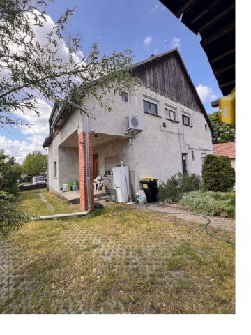 Eladó családi ház, Gödöllőn 92 M Ft, 3+2 szobás