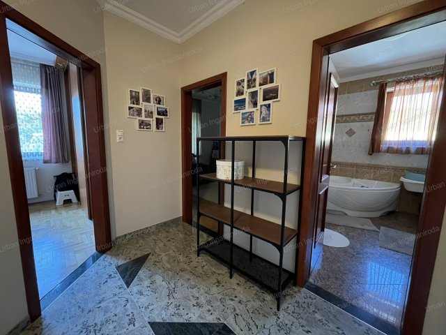 Eladó családi ház, Piliscsabán 198 M Ft, 5 szobás