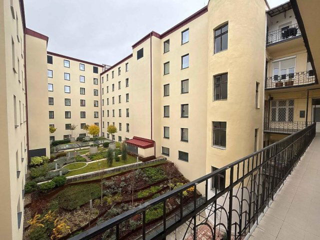 Eladó téglalakás, Budapesten, VI. kerületben, Dessewffy utcában