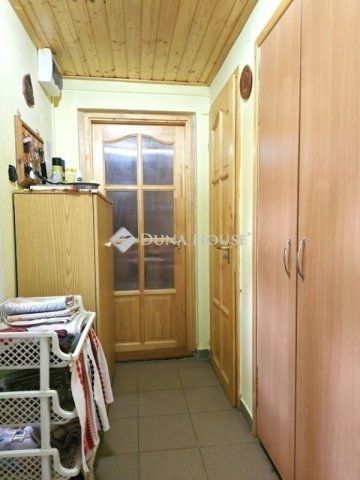 Eladó panellakás, Pécsett 47.9 M Ft, 2 szobás