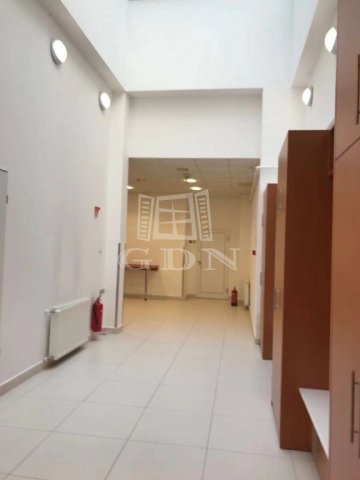 Kiadó üzlethelyiség, Budapesten, VIII. kerületben 2423 E Ft / hó