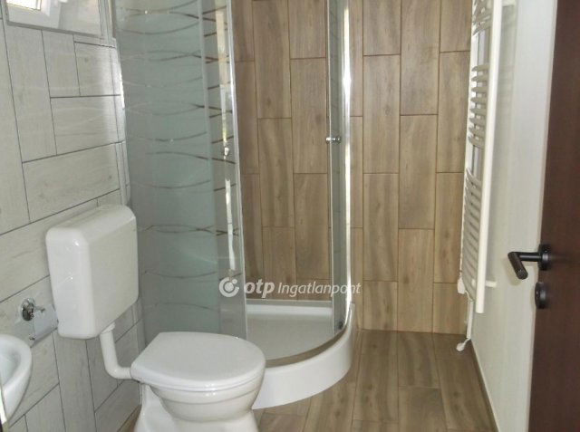 Eladó családi ház, Markazon 32.5 M Ft, 2 szobás