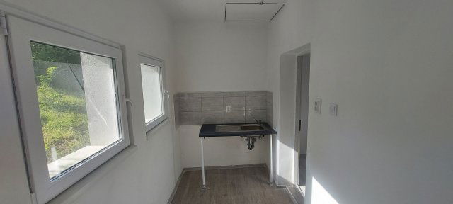 Eladó nyaraló, Zalakaroson 27.99 M Ft, 2 szobás