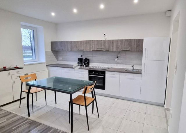 Eladó téglalakás, Bicskén 71 M Ft, 3 szobás