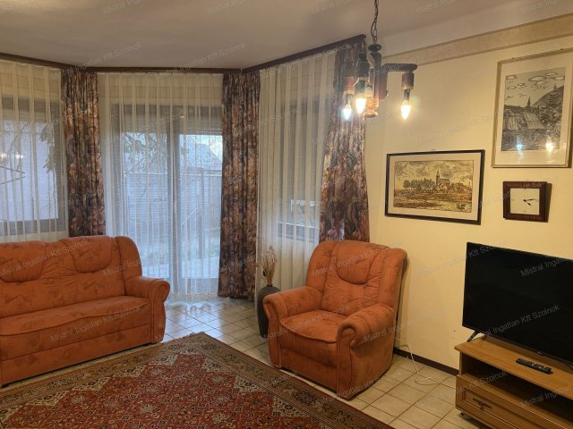 Eladó családi ház, Szolnokon 62 M Ft, 3+1 szobás