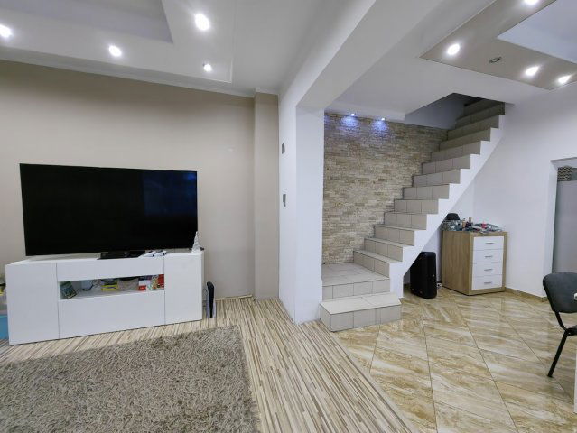 Eladó ikerház, Budapesten, XV. kerületben 81.9 M Ft, 4 szobás