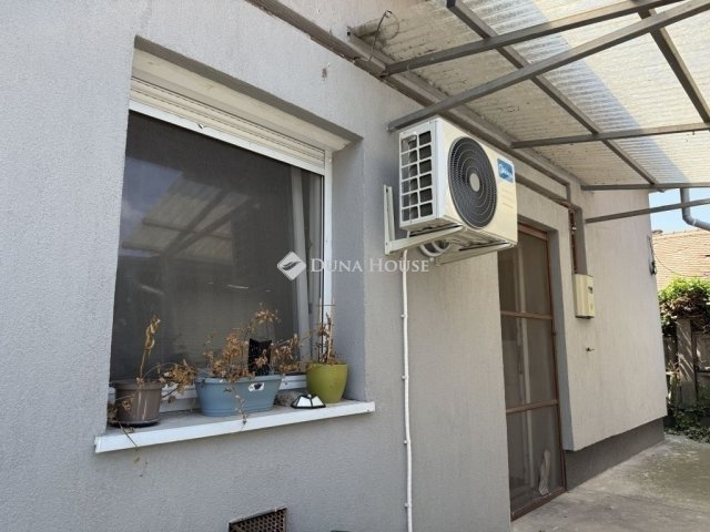 Eladó téglalakás, Monoron 90 M Ft, 7 szobás