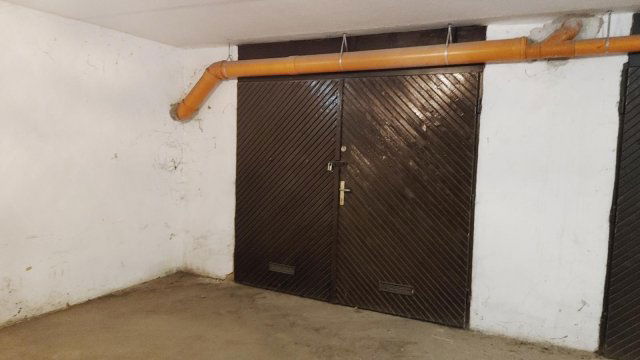 Eladó garázs, Nyíregyházán 6.9 M Ft, 1 szobás