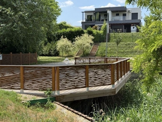 Eladó ikerház, Mogyoródon 198.75 M Ft, 4 szobás