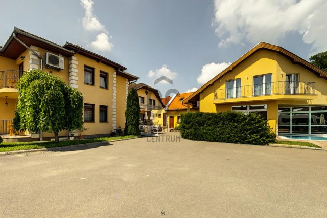 Eladó hotel, Hajdúszoboszlón 299.999 M Ft / költözzbe.hu