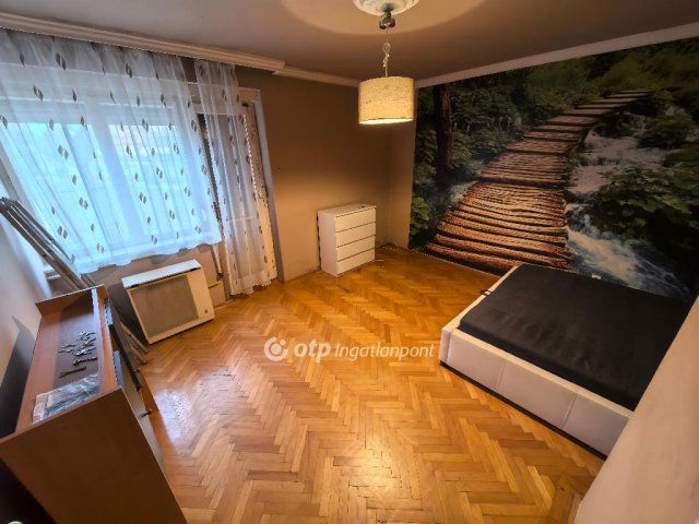 Eladó téglalakás, Debrecenben 55.9 M Ft, 2+1 szobás