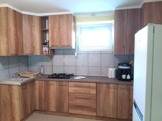 Kiadó családi ház, albérlet, Debrecenben 200 E Ft / hó