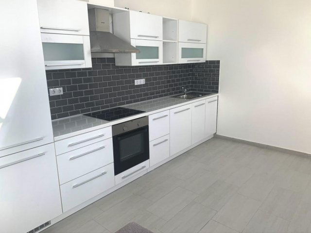 Kiadó téglalakás, albérlet, Tatán 270 E Ft / hó, 3 szobás