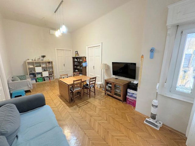 Eladó téglalakás, XIII. kerületben, Visegrádi utcában