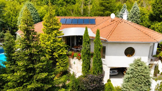 Eladó családi ház, Ürömön, Ady Endre utcában 349 M Ft
