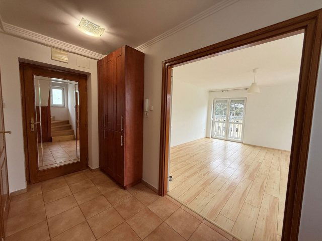 Eladó téglalakás, Veszprémben 75 M Ft, 1+2 szobás