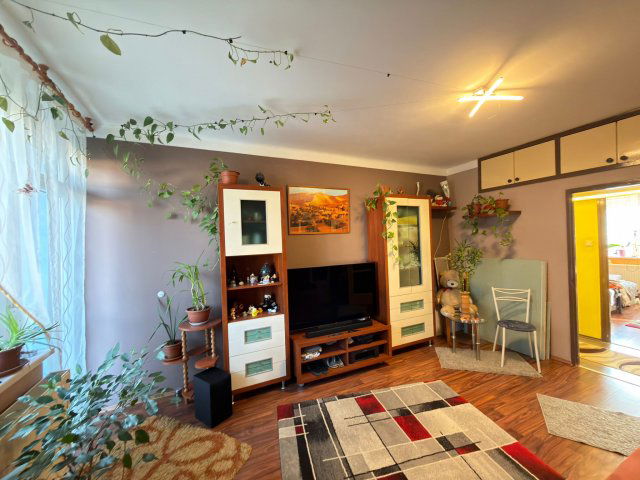 Eladó téglalakás, Sárváron 38.5 M Ft, 2 szobás