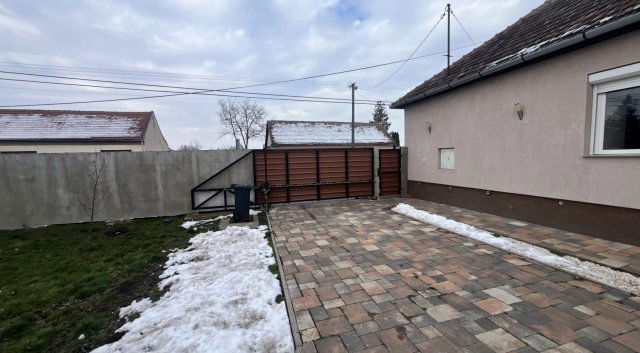 Eladó családi ház, Sarkadon 29.9 M Ft, 2 szobás