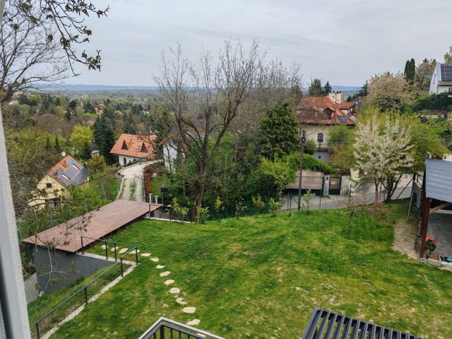 Eladó családi ház, Szentendrén 149 M Ft, 3 szobás