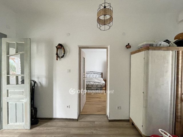 Eladó családi ház, Rózsaszentmártonon 52.5 M Ft, 4 szobás