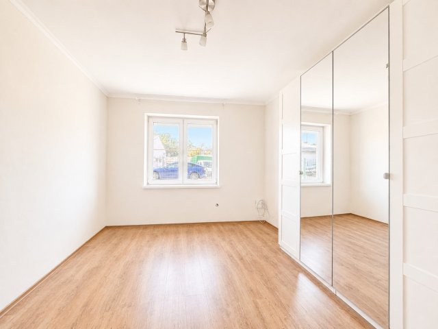 Eladó családi ház, Budapesten, XVI. kerületben 129.9 M Ft